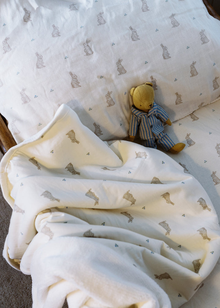 Oilo Bunny | Cuddle Blanket