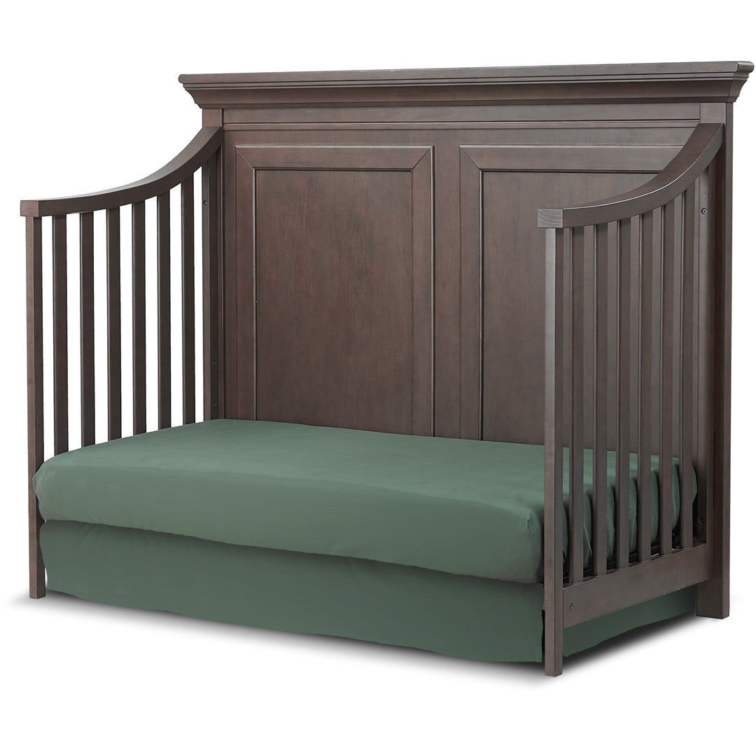 Sorelle Providence Flat Top 4-in-1 Convertible Crib