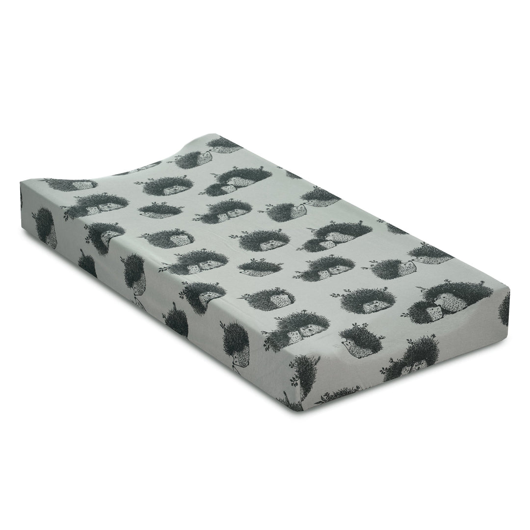 Oilo Hedgehog | Convertible Bassinet Sheet & Changing Pad Cover