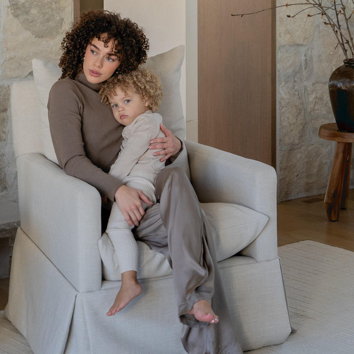 Oilo Zoey Swivel Nursery Glider