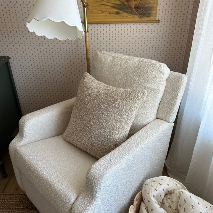 Oilo Harlow Gliding Swivel Nursery Recliner