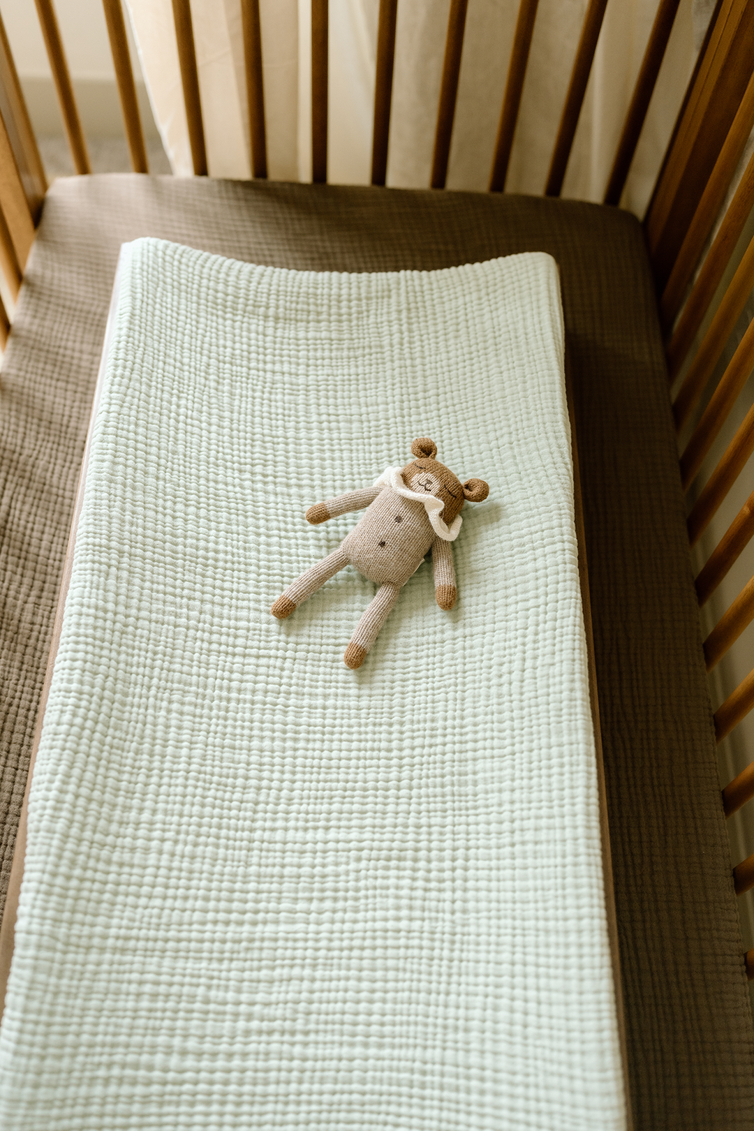Oilo Sea Moss Sage Green | Premium Muslin Convertible Bassinet Sheet & Changing Pad Cover