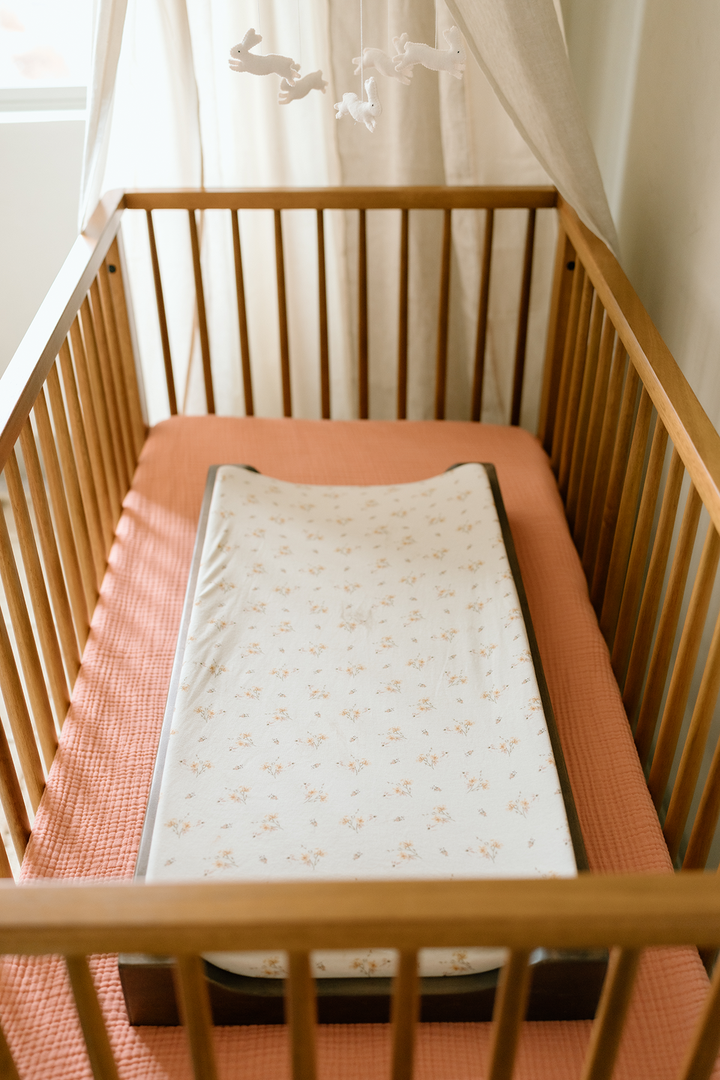 Oilo Dainty Floral | Convertible Bassinet Sheet & Changing Pad Cover