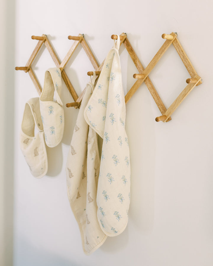 Oilo Bunny & Lily of the Valley | Premium Muslin Bib 2-Pack