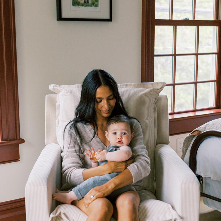 Oilo Flynn Gliding Swivel Nursery Recliner