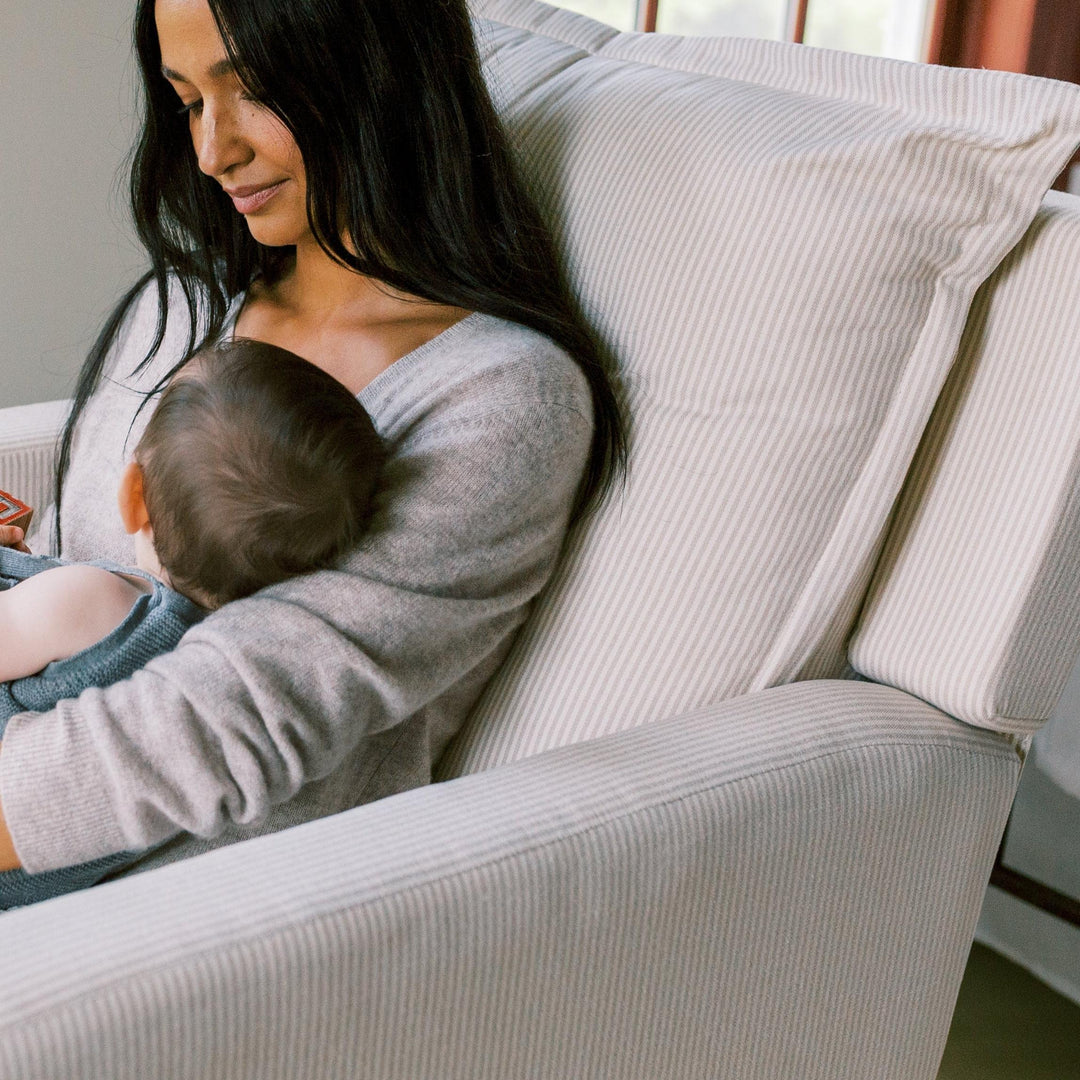 Oilo Flynn Gliding Swivel Nursery Recliner