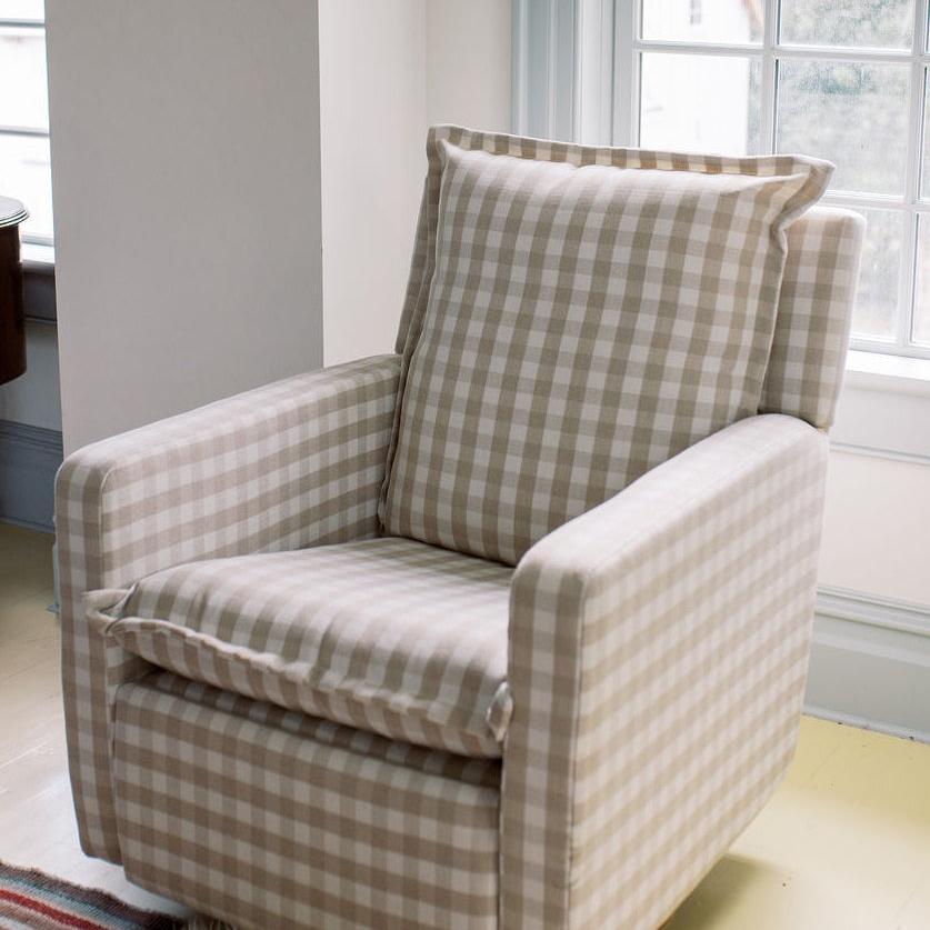 Oilo Flynn Gliding Swivel Nursery Recliner