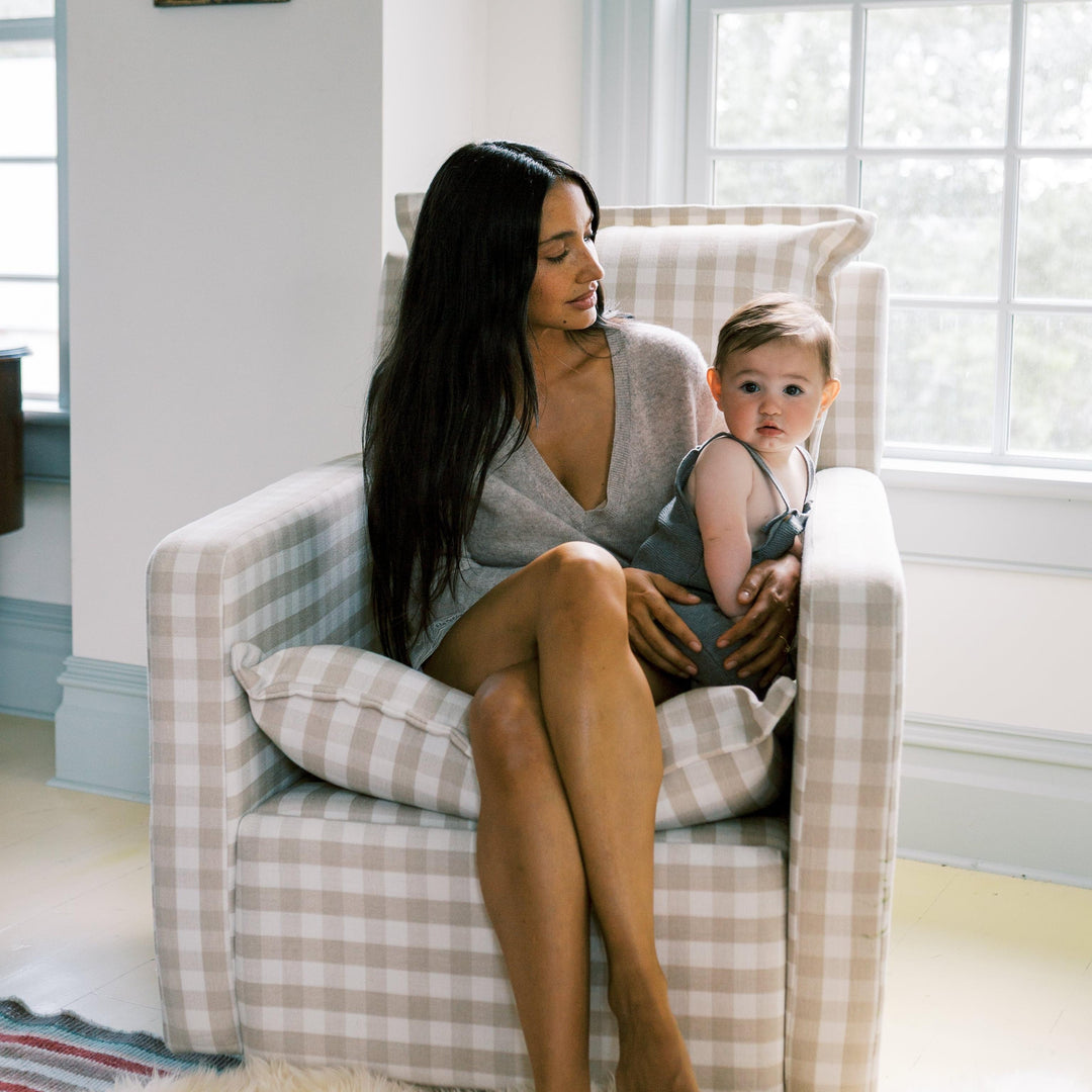 Oilo Flynn Gliding Swivel Nursery Recliner
