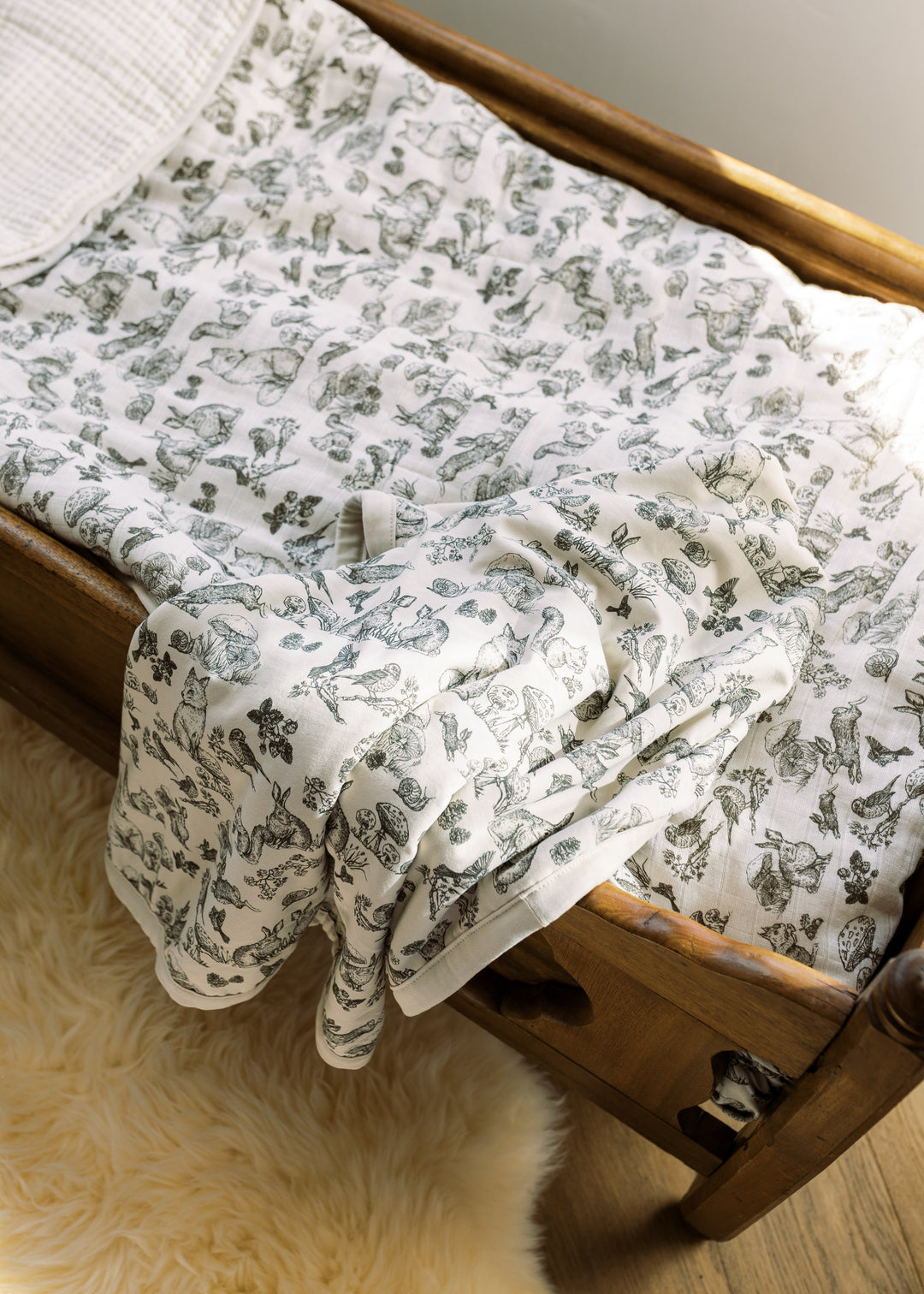 Oilo Woodland Nursery | Cuddle Blanket