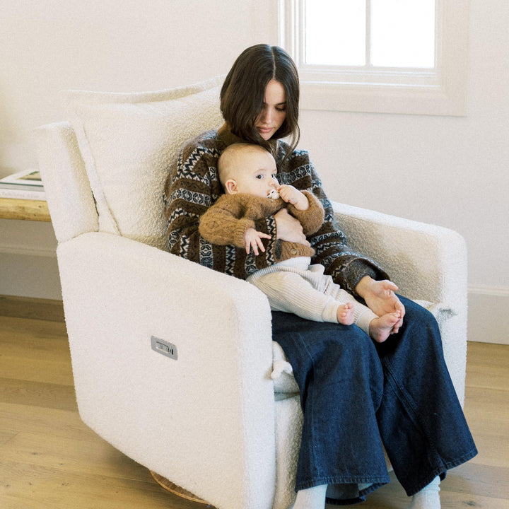 Oilo Flynn Gliding Swivel Nursery Recliner