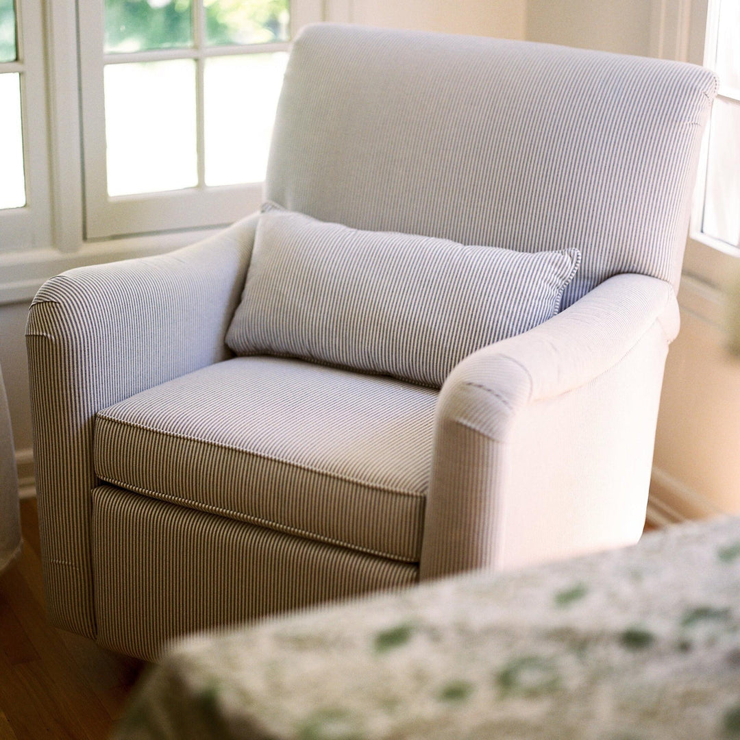 Oilo Teddy Gliding Swivel Nursery Recliner