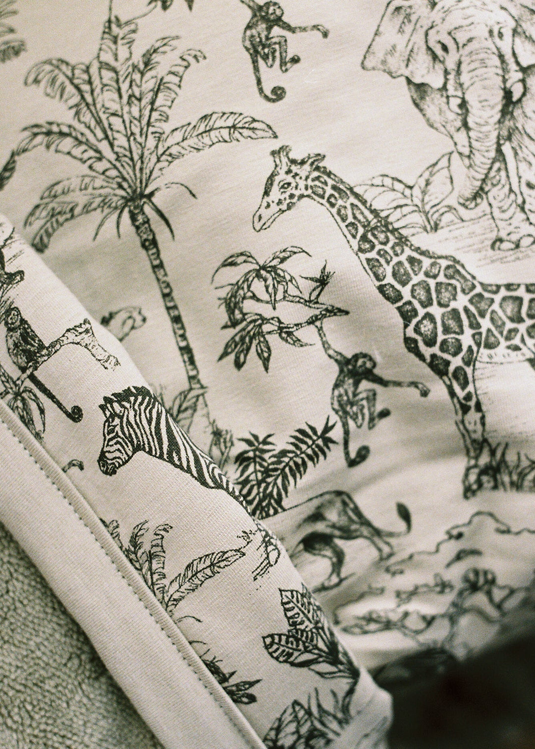 Oilo Vintage Safari Nursery | Cuddle Blanket