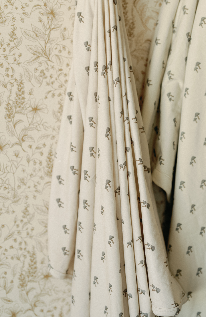 Oilo Squirrel & Mushroom | Jersey Swaddle Blanket Set