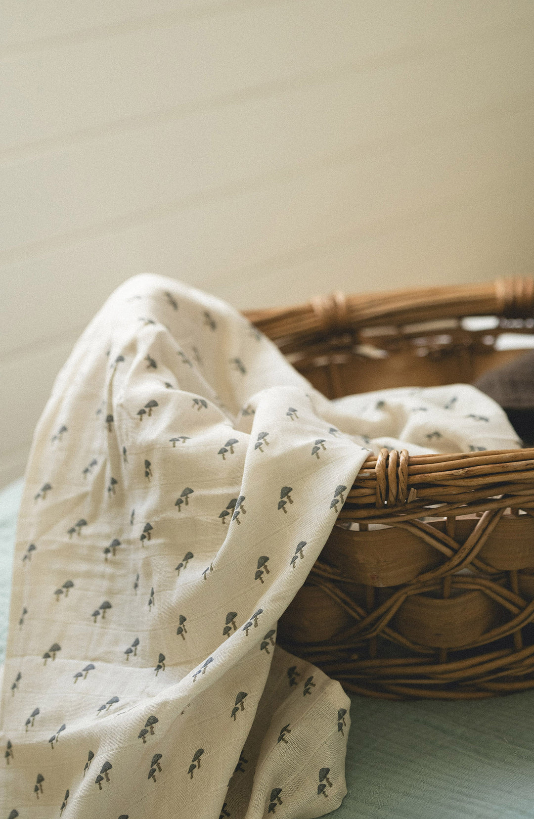 Oilo Squirrel & Mushroom | Muslin Swaddle Blanket Set