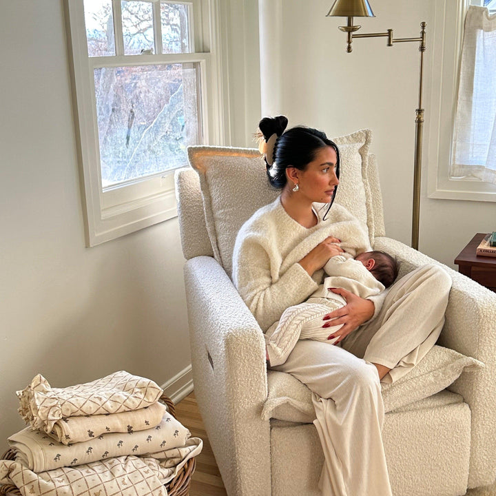 Oilo Flynn Gliding Swivel Nursery Recliner