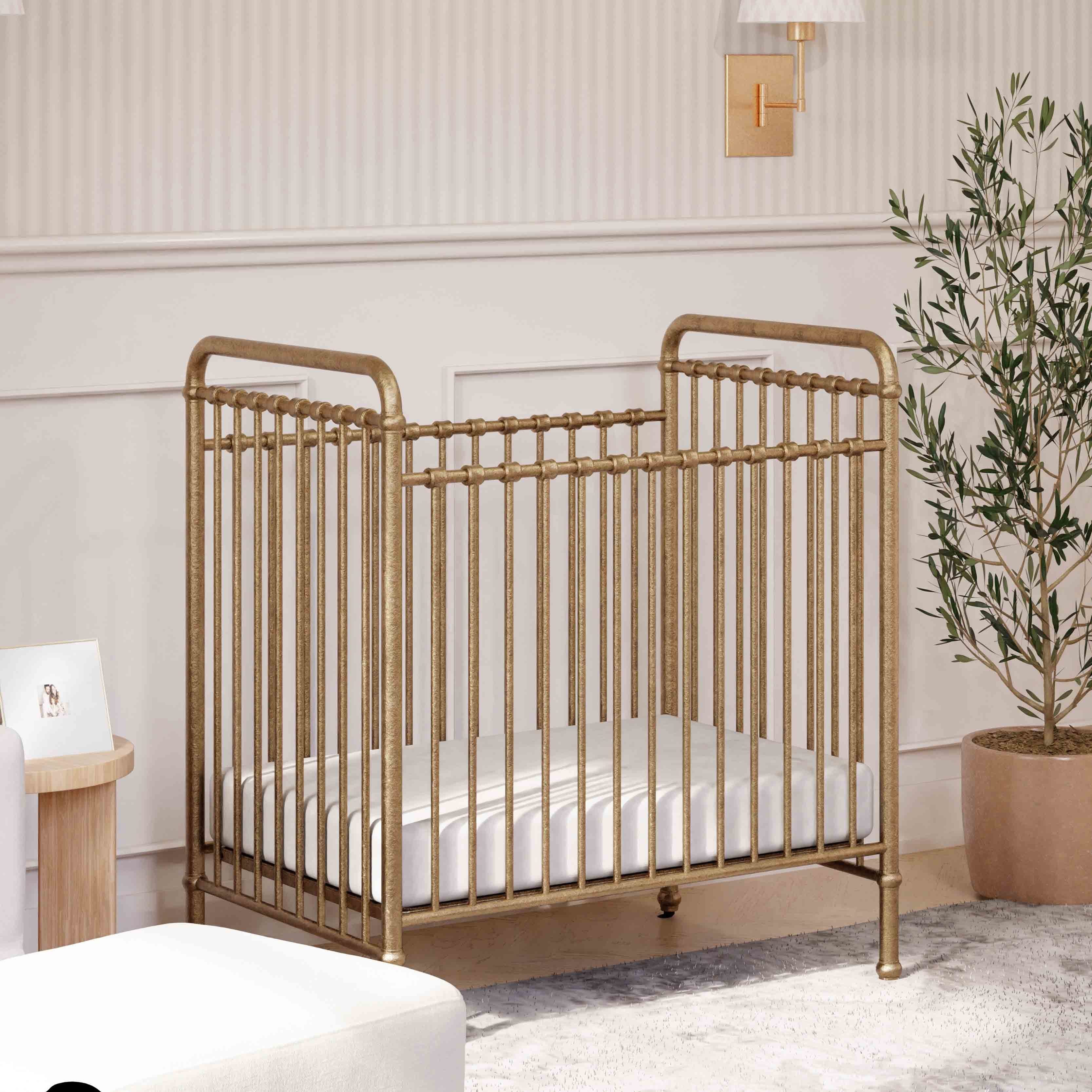 Namesake Abigail 3-in-1 Convertible Mini Crib – Chapin Baby
