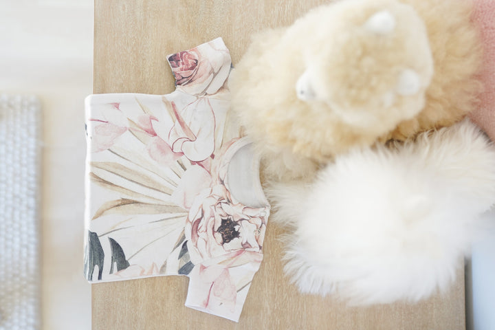 Oilo Vintage Bloom | 3-6 Month Infant Onesie