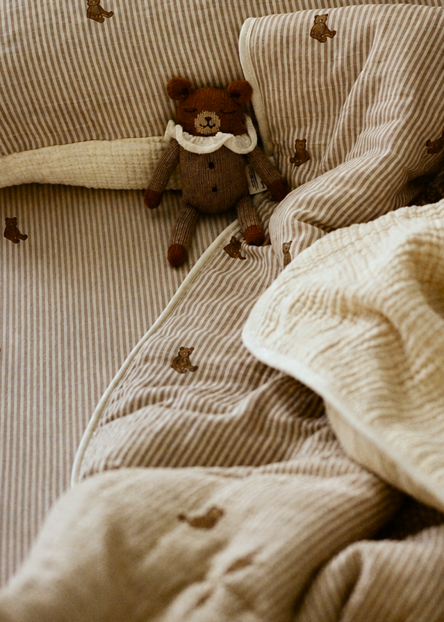 Oilo Bear | Premium Muslin Crib Quilt & Sham Set