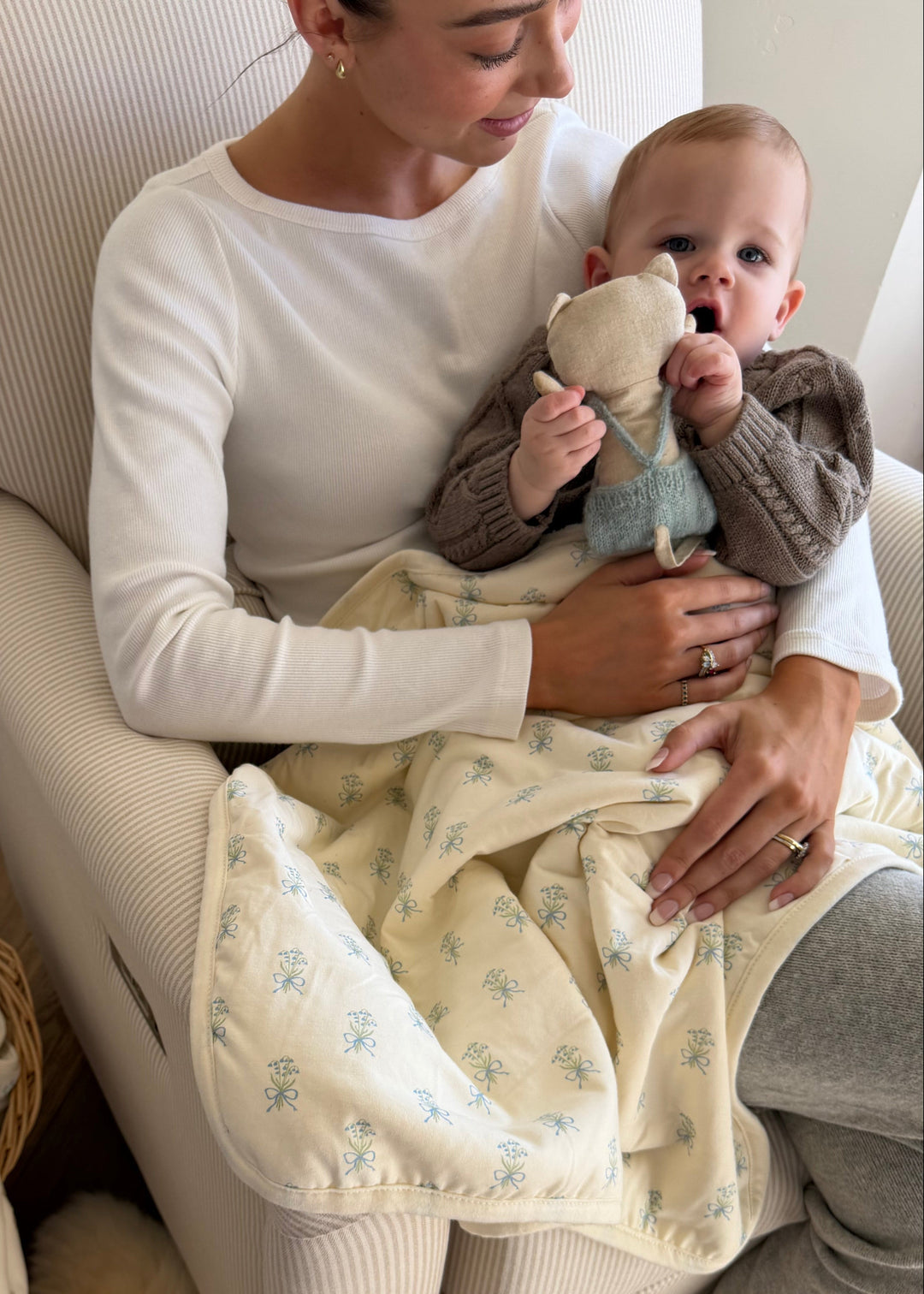 Oilo Lily of the Valley | Cuddle Blanket